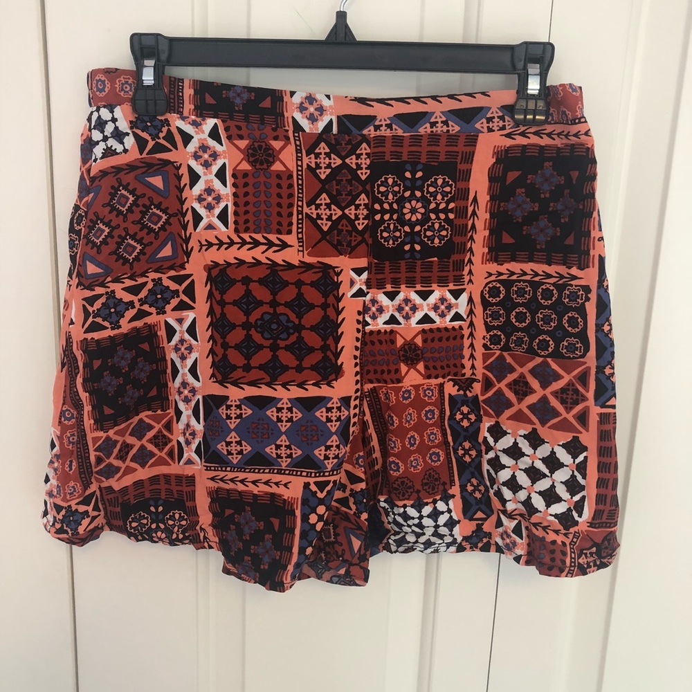 NWOT Aztec design Romper shorts